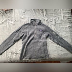Patagonia women’s fleece forest green size M